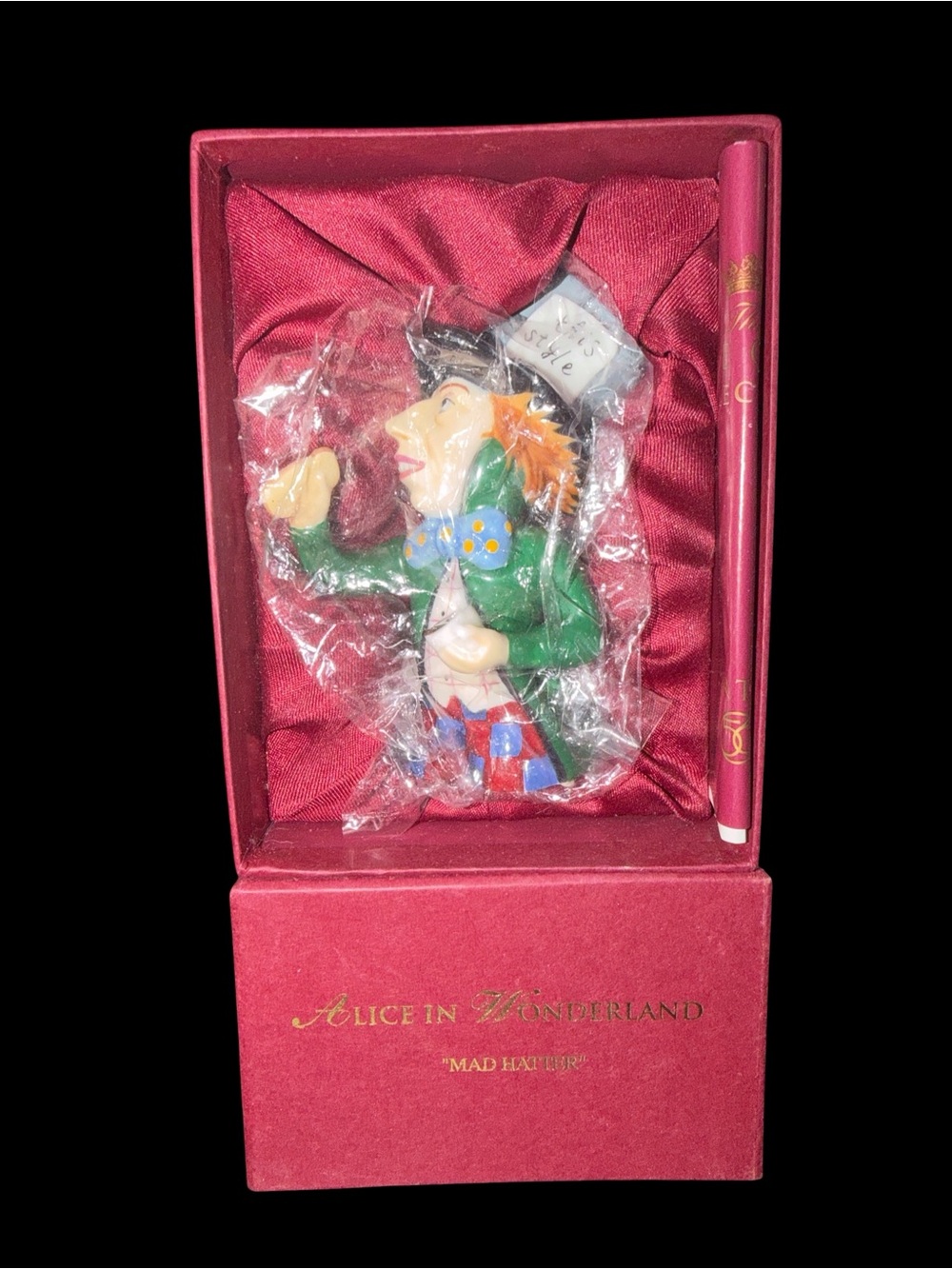 Dept 56 Mad Hatter Alice in Wonderland Snuffer Figurine Porcelain Crown